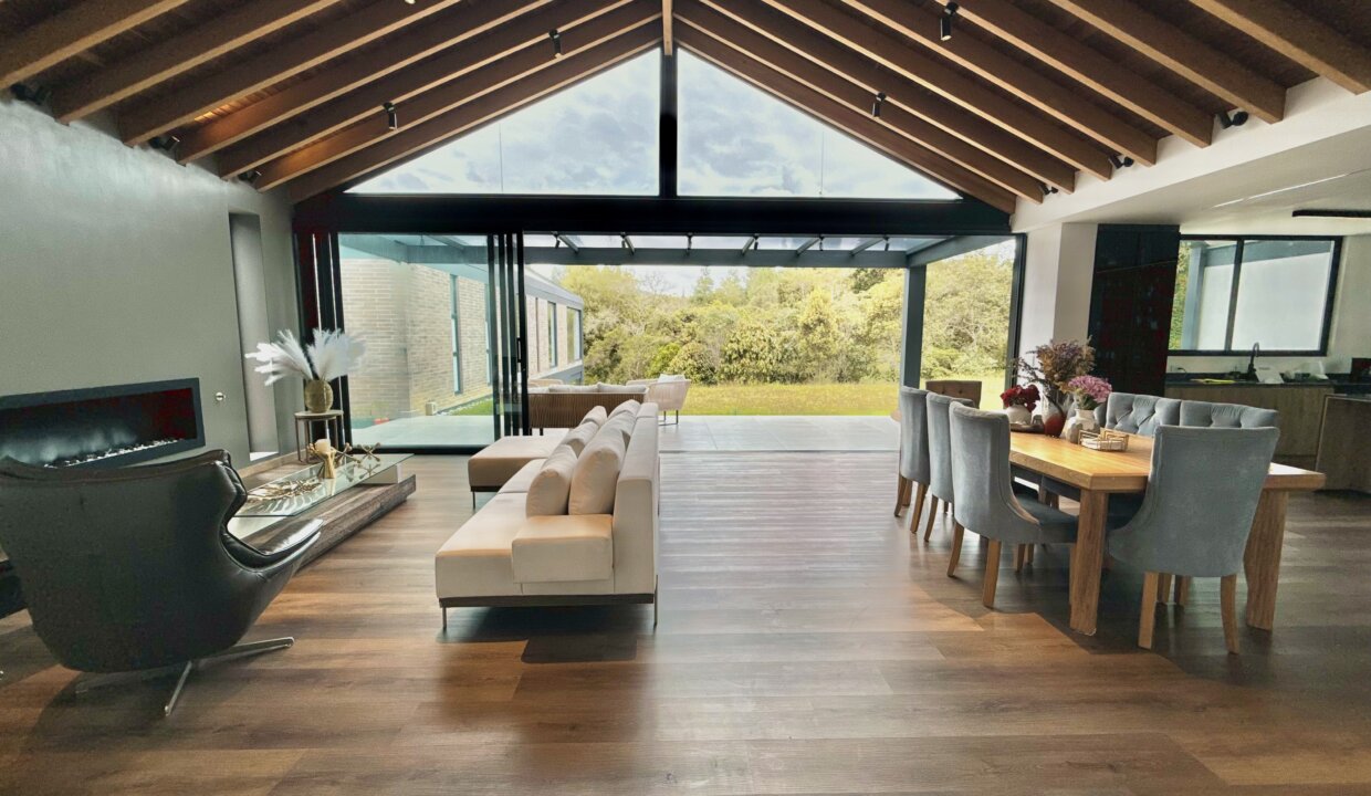 Photo Oct 30 2025, 11 36 34 AM