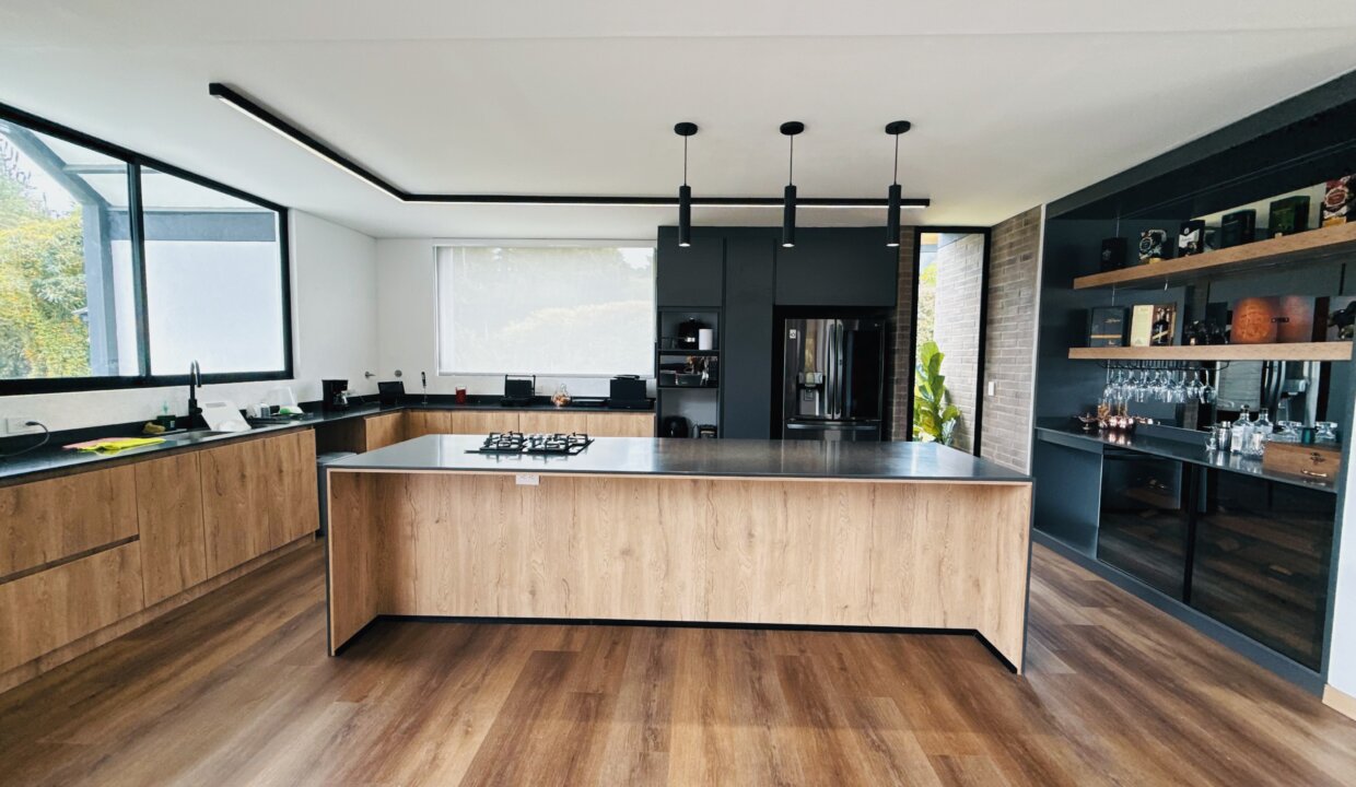 Photo Oct 30 2025, 11 37 01 AM