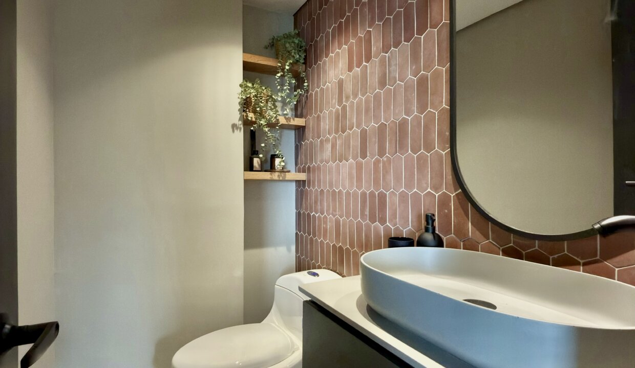 Image_20251111_1041_01_208