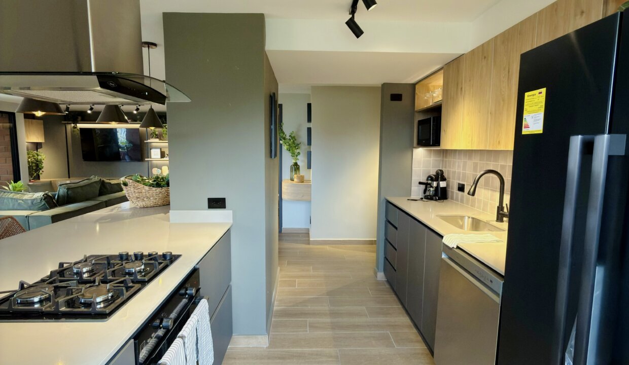 Image_20251111_1042_01_441