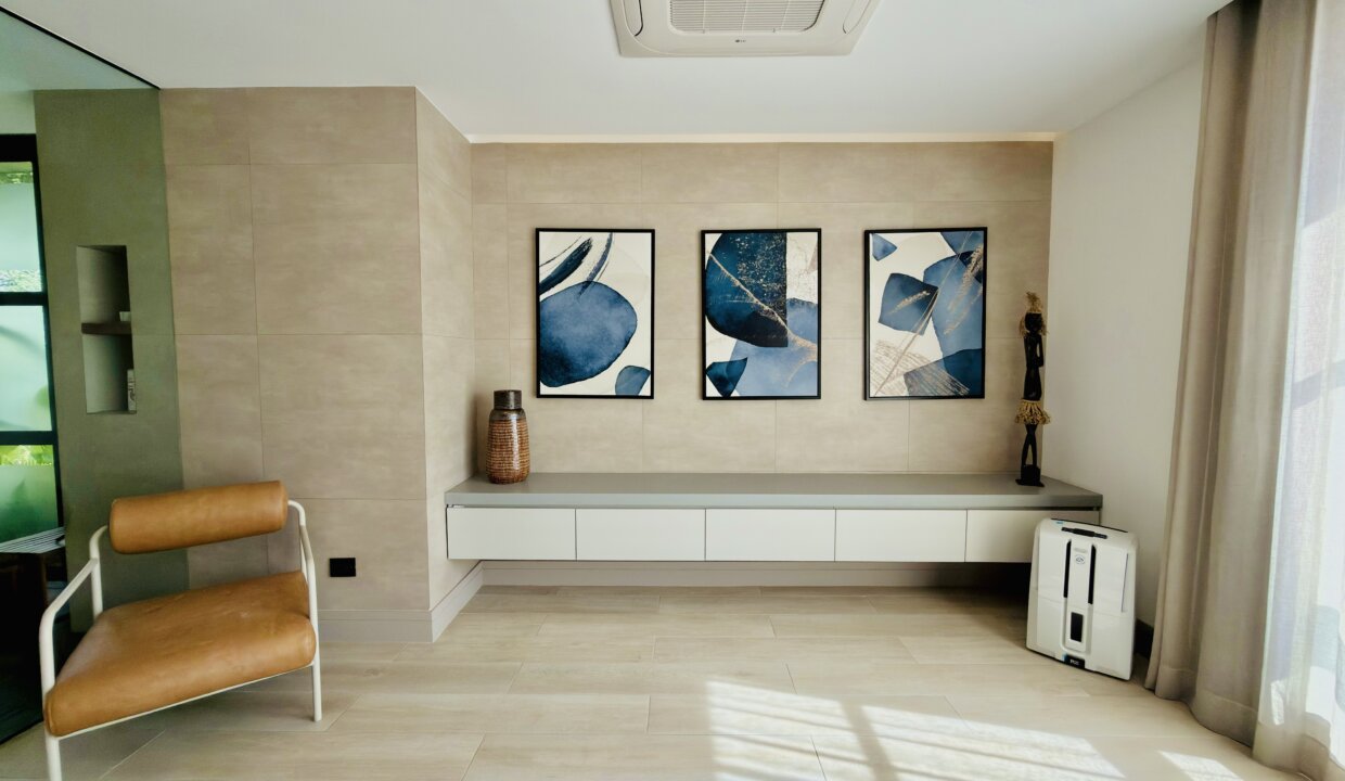 Photo Nov 05 2025, 2 32 51 PM