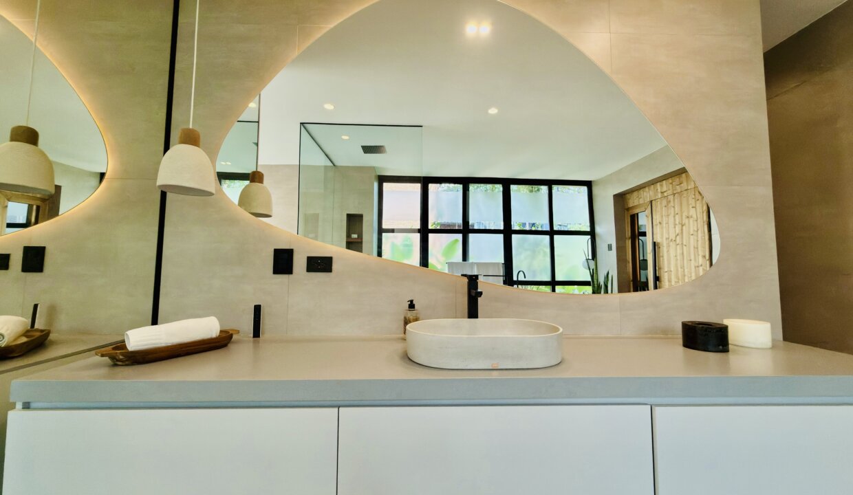 Photo Nov 05 2025, 2 35 07 PM