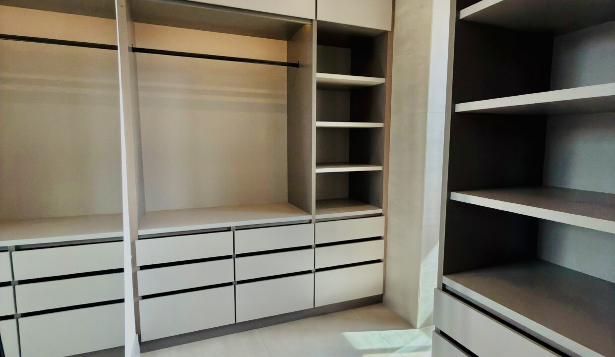 Photo Nov 05 2025, 2 37 16 PM