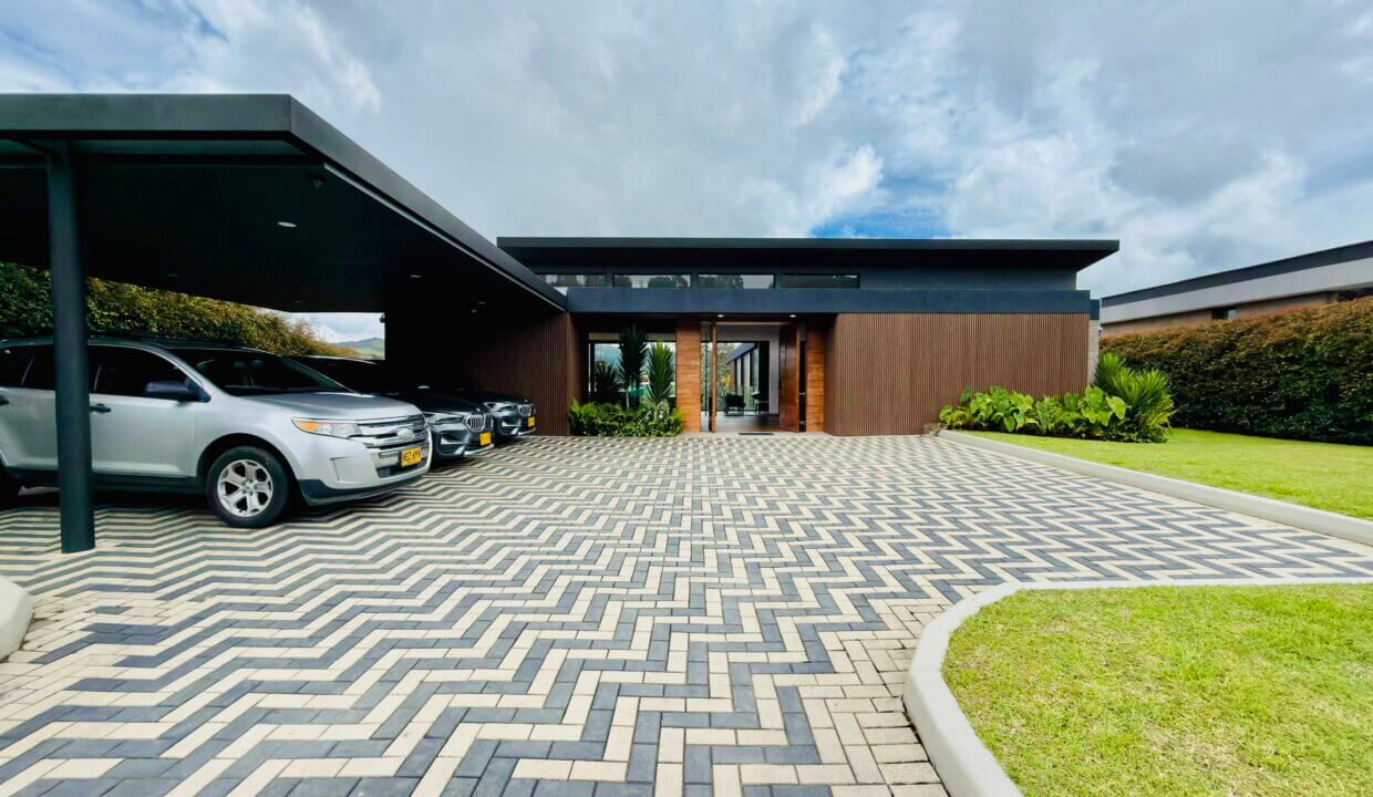 Photo Nov 06 2025, 11 26 49 AM