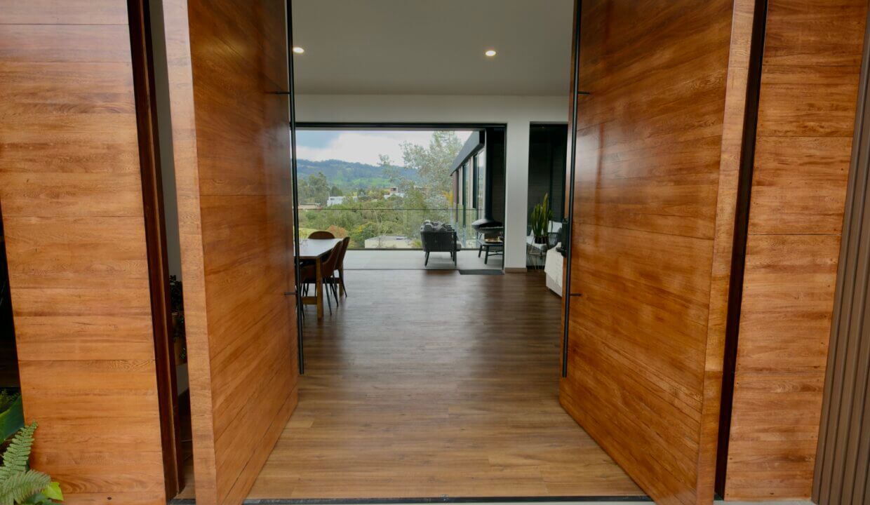 Photo Nov 06 2025, 11 28 04 AM