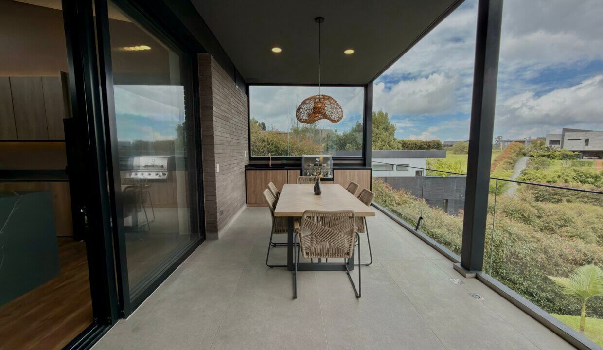 Photo Nov 06 2025, 11 30 18 AM