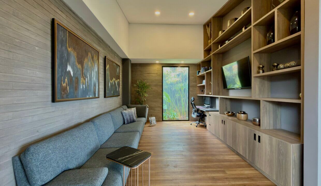 Photo Nov 06 2025, 11 32 09 AM (1)