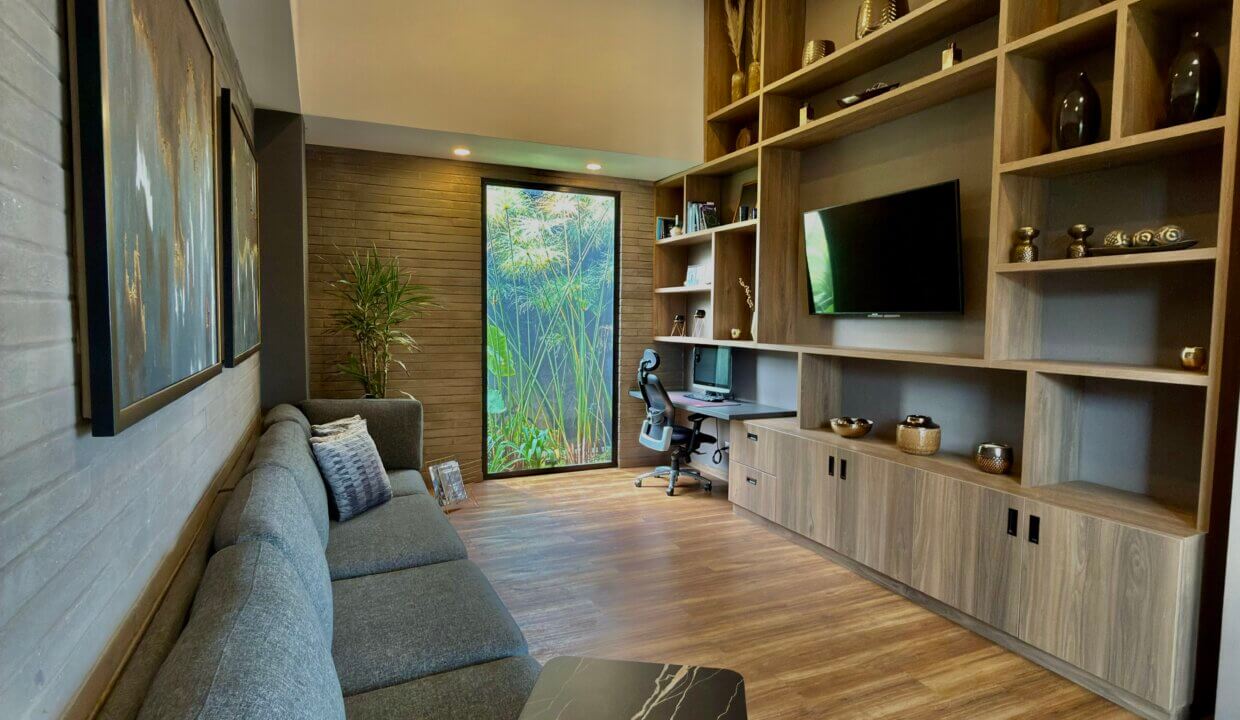 Photo Nov 06 2025, 11 32 17 AM