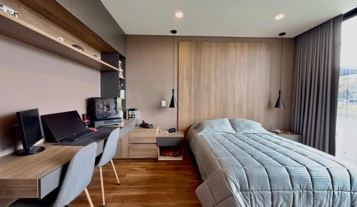 Photo Nov 06 2025, 11 33 18 AM