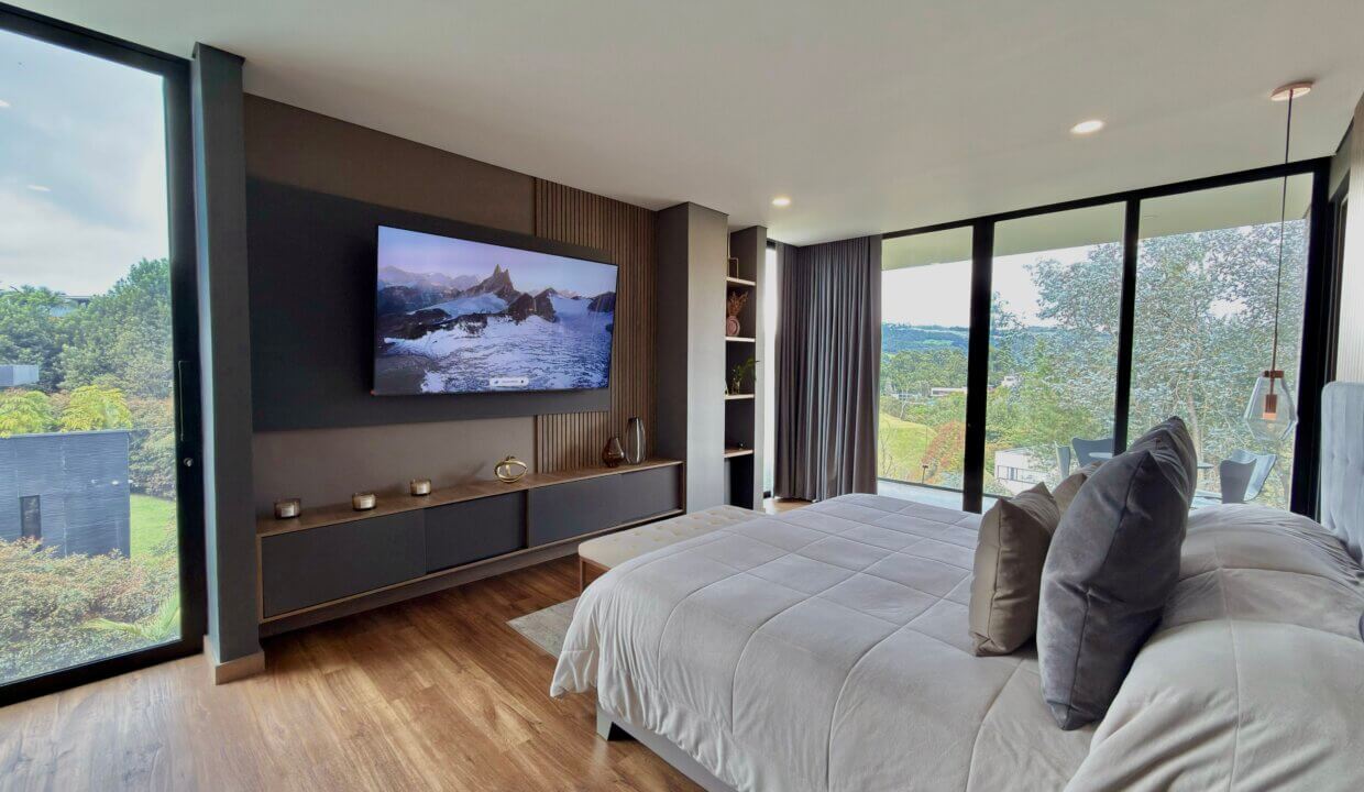 Photo Nov 06 2025, 11 34 49 AM