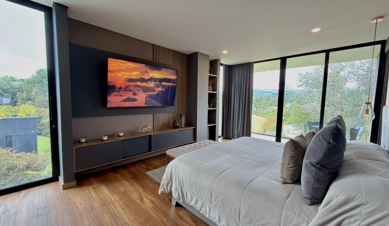 Photo Nov 06 2025, 11 34 52 AM