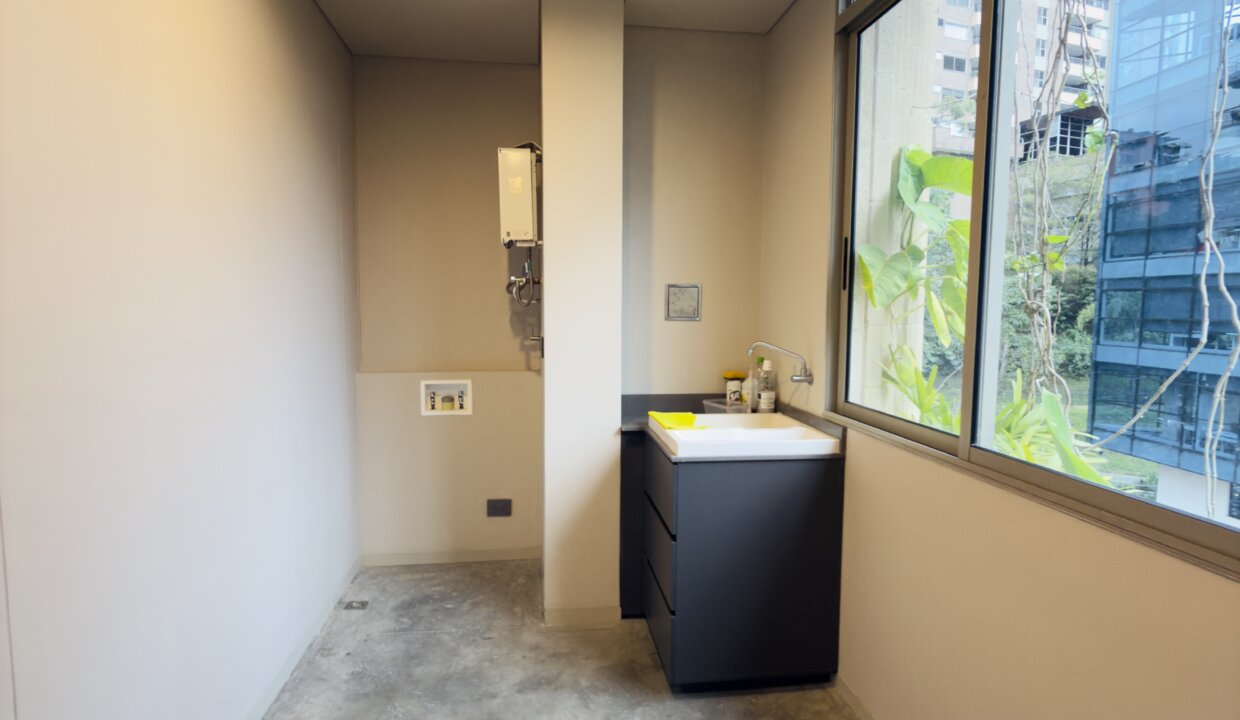 Photo Nov 19 2025, 4 43 06 PM