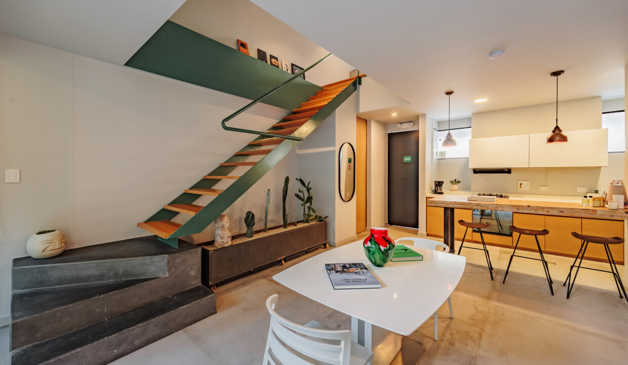 634cb7ae-d752-4ac9-b87c-80f6034f41f0