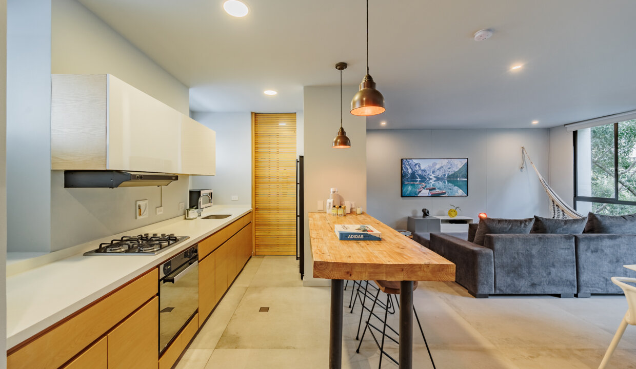 cc0c9685-6967-48db-b7ae-ee00757a0a85