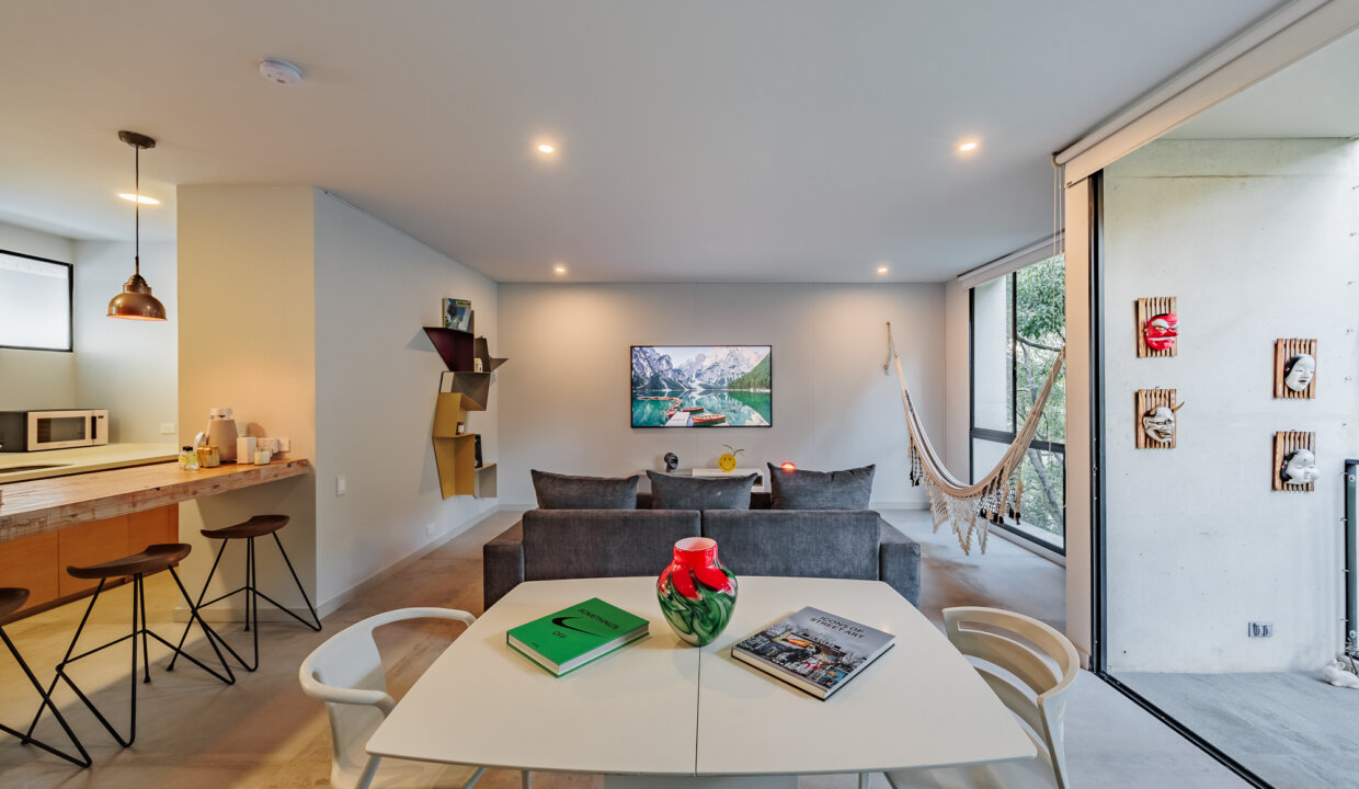 d857d936-8b01-44b4-9b31-c8d11995f511