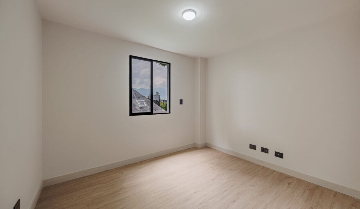 WhatsApp Image 2026-03-12 at 5.55.35 PM (6)