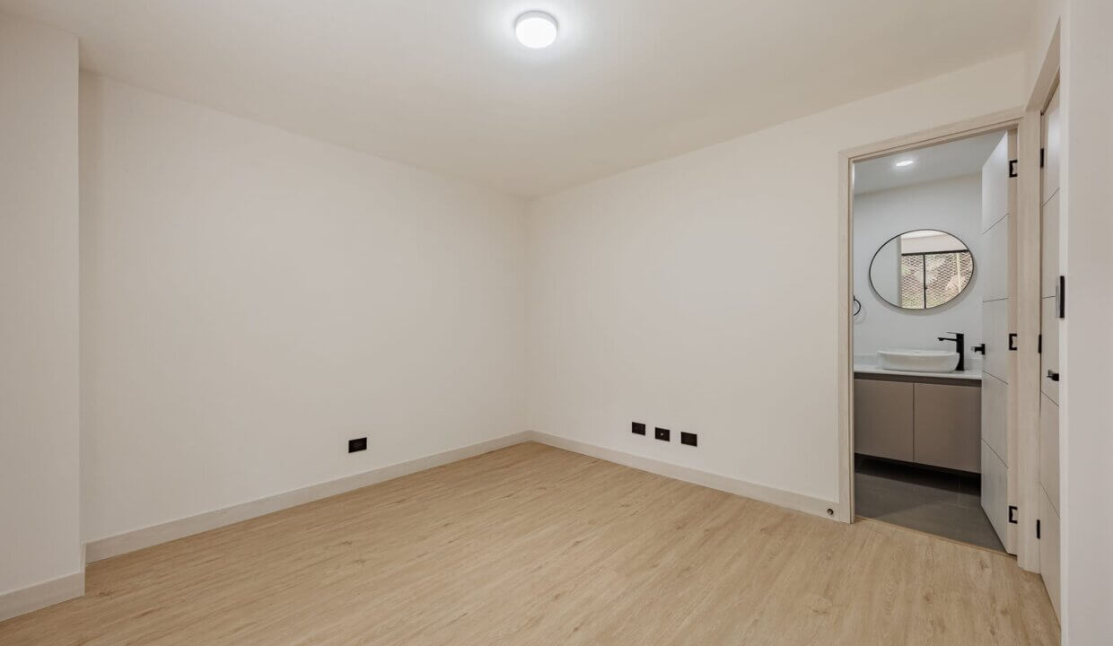 WhatsApp Image 2026-03-12 at 5.55.36 PM (4)