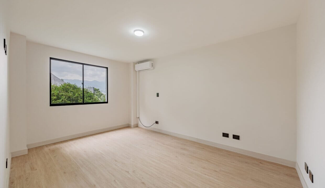 WhatsApp Image 2026-03-12 at 5.55.37 PM (3)